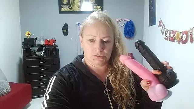 emperabigbootybigass from StripChat