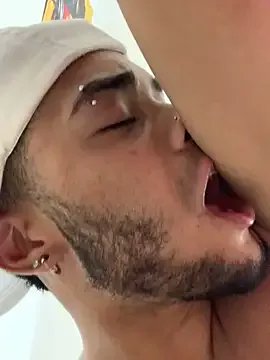 eross_chipre_ from StripChat