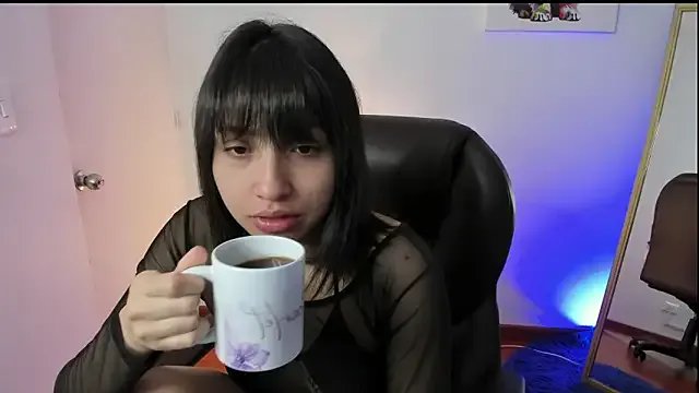 Escarlett_Wii from StripChat