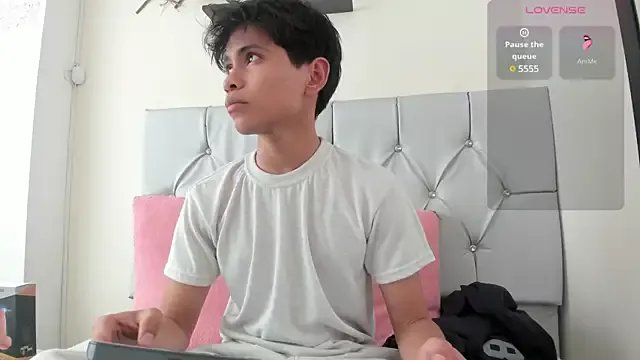 Ethan_Westt from StripChat