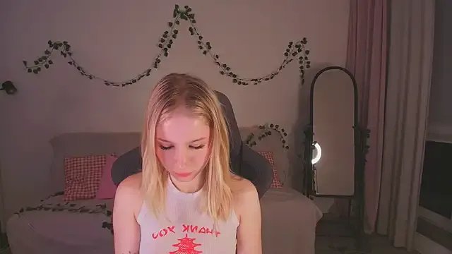 Eva_Davi from StripChat