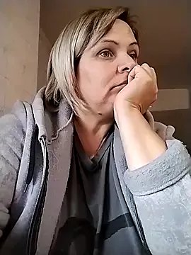 EvaCristal from StripChat