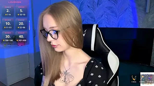 EvaPeace from StripChat