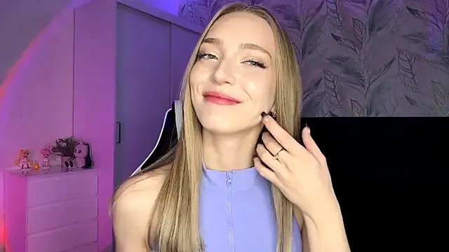 EvaPeace from StripChat