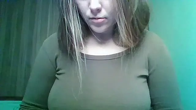 Evasapples from StripChat