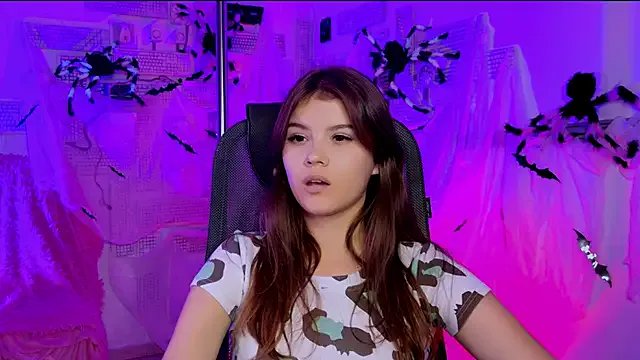 EvaThopson from StripChat