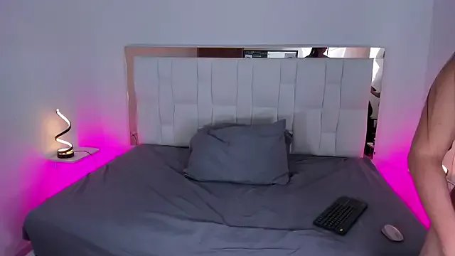  EvelynRouss chat room