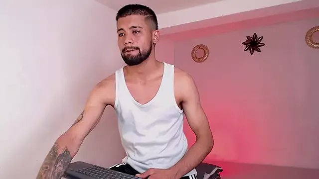 evil_boys_77 from StripChat