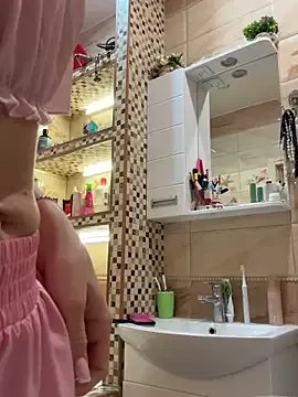 EvvaMur from StripChat