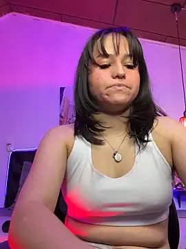 Eymmy_24 from StripChat