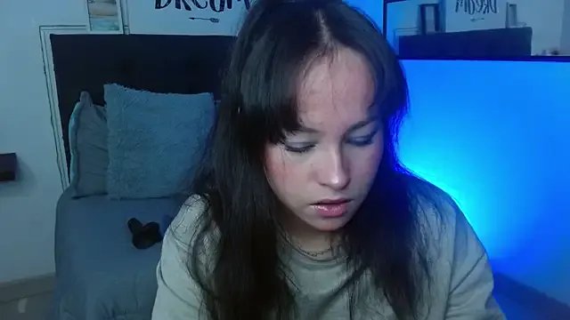 Eymmy_24 from StripChat