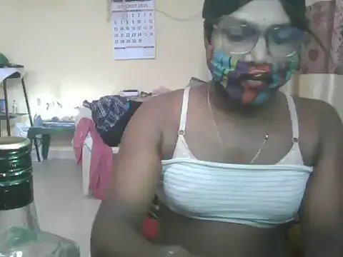 femboyslqueen from StripChat