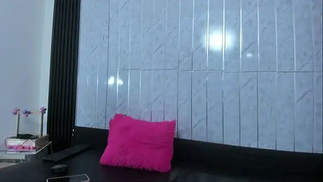 FernandaClar from StripChat