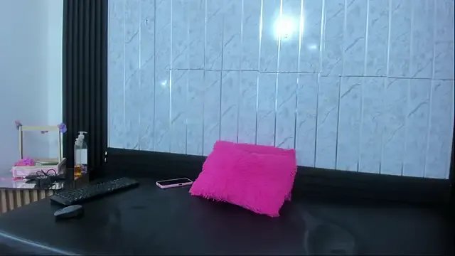 FernandaClar from StripChat