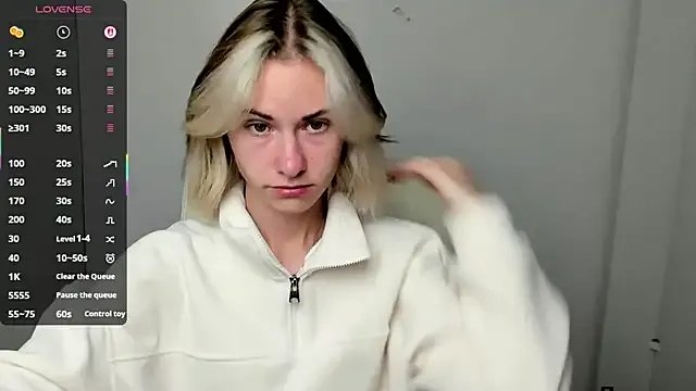 Fiona_Night from StripChat