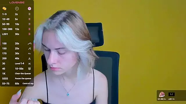 Fiona_Night from StripChat