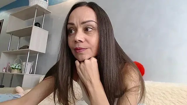 Fire_Sally from StripChat