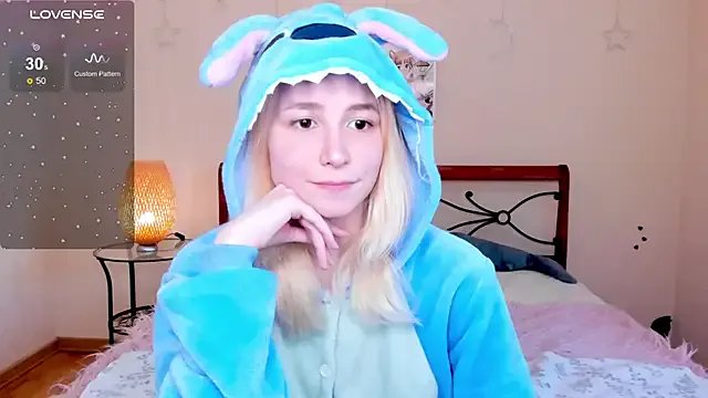 fleximona from StripChat