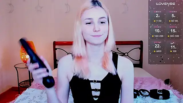 fleximona from StripChat