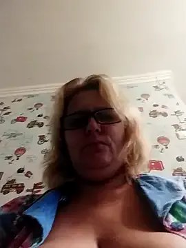 Forest-Lady from StripChat