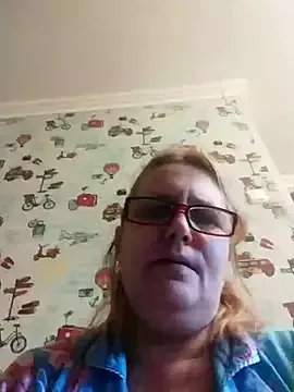 Forest-Lady from StripChat