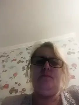 Forest-Lady from StripChat