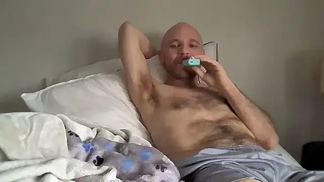  FrankieFuckMe chat room