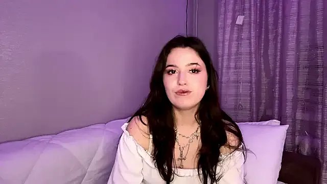  Freya_land chat room