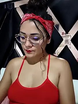 Freyarosse from StripChat