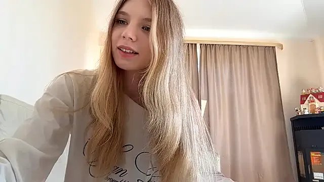 FruityXo from StripChat