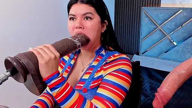 Geabloom from StripChat