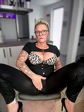 German_Milf from StripChat