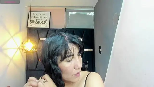 GiaFox_ from StripChat