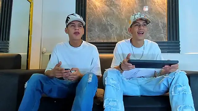  Golden_princess chat room