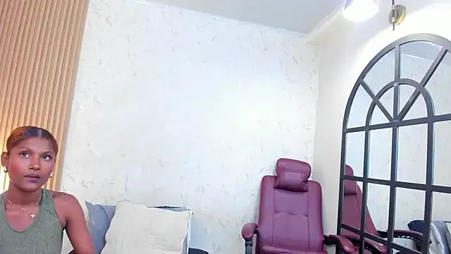 halleylorens from StripChat