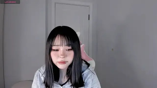  hee_young11 chat room