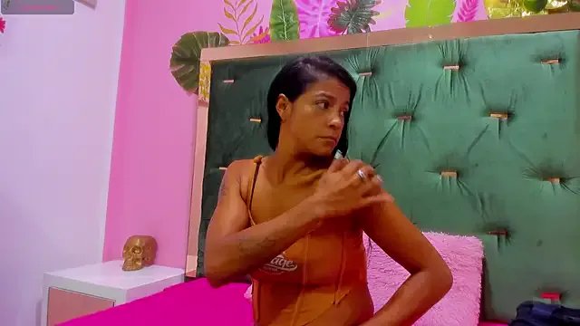 Hellen__4master from StripChat