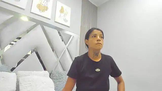 Hellen__4master from StripChat