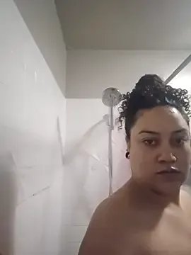 honeeyyy_pot from StripChat