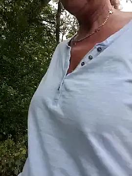 HotWifeLyn68 from StripChat is Freechat