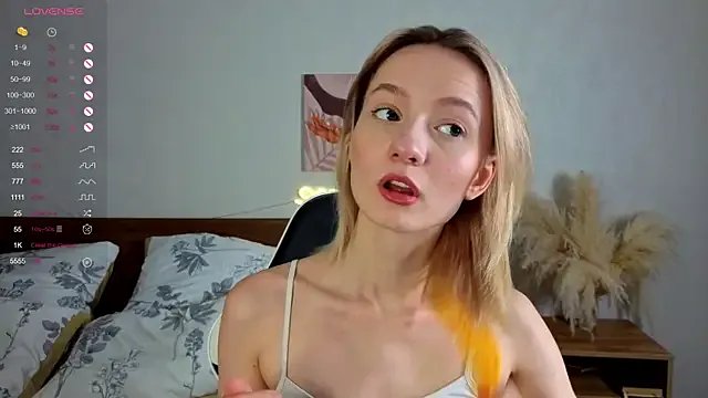 IdaValenti from StripChat