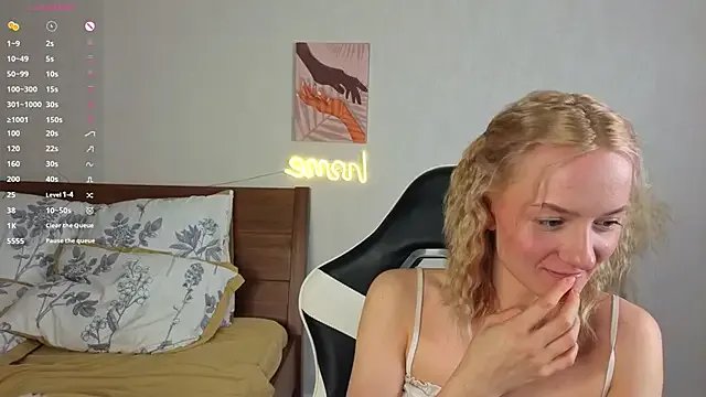 IdaValenti from StripChat