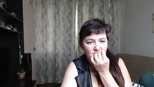 Illusionq from StripChat