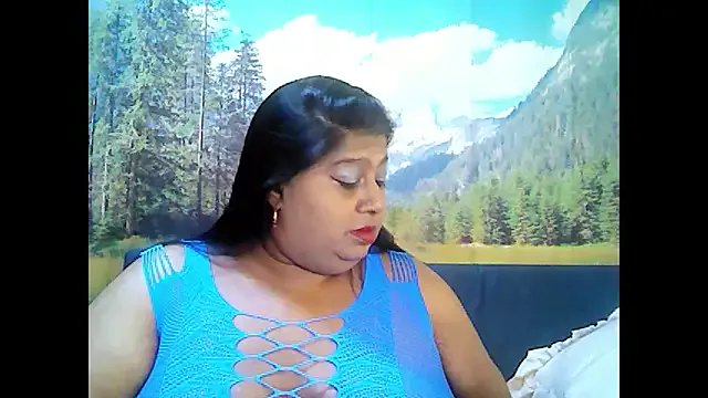 indianhoney694u on StripChat 