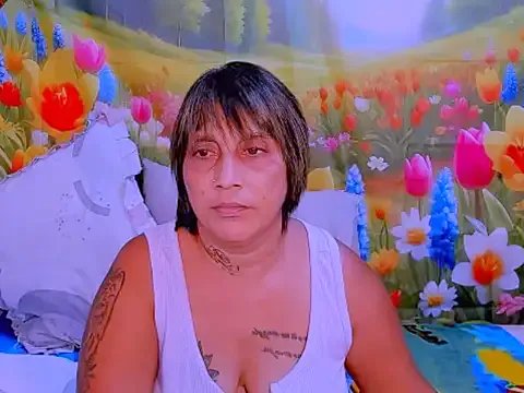 indianroxy from StripChat