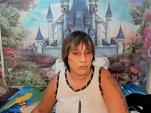 indianroxy from StripChat