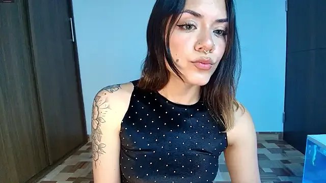 Isa_laurentt_ from StripChat