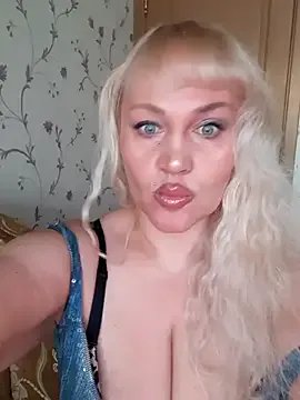  IsabellaBoni chat room