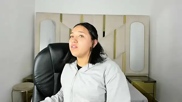 IsabellRodriguez18 from StripChat