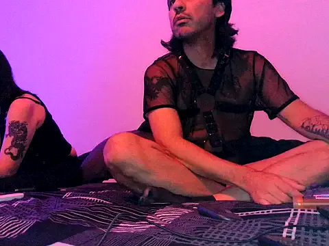 Iscariot19 from StripChat